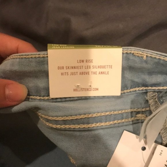 Hollister Light Wash Low Rise Jean Legging - Picture 5 of 5
